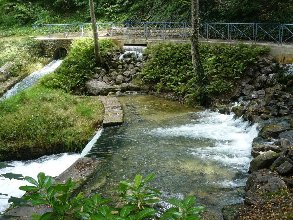 Hotel Le Jura Divonne-les-Bains Extérieur photo